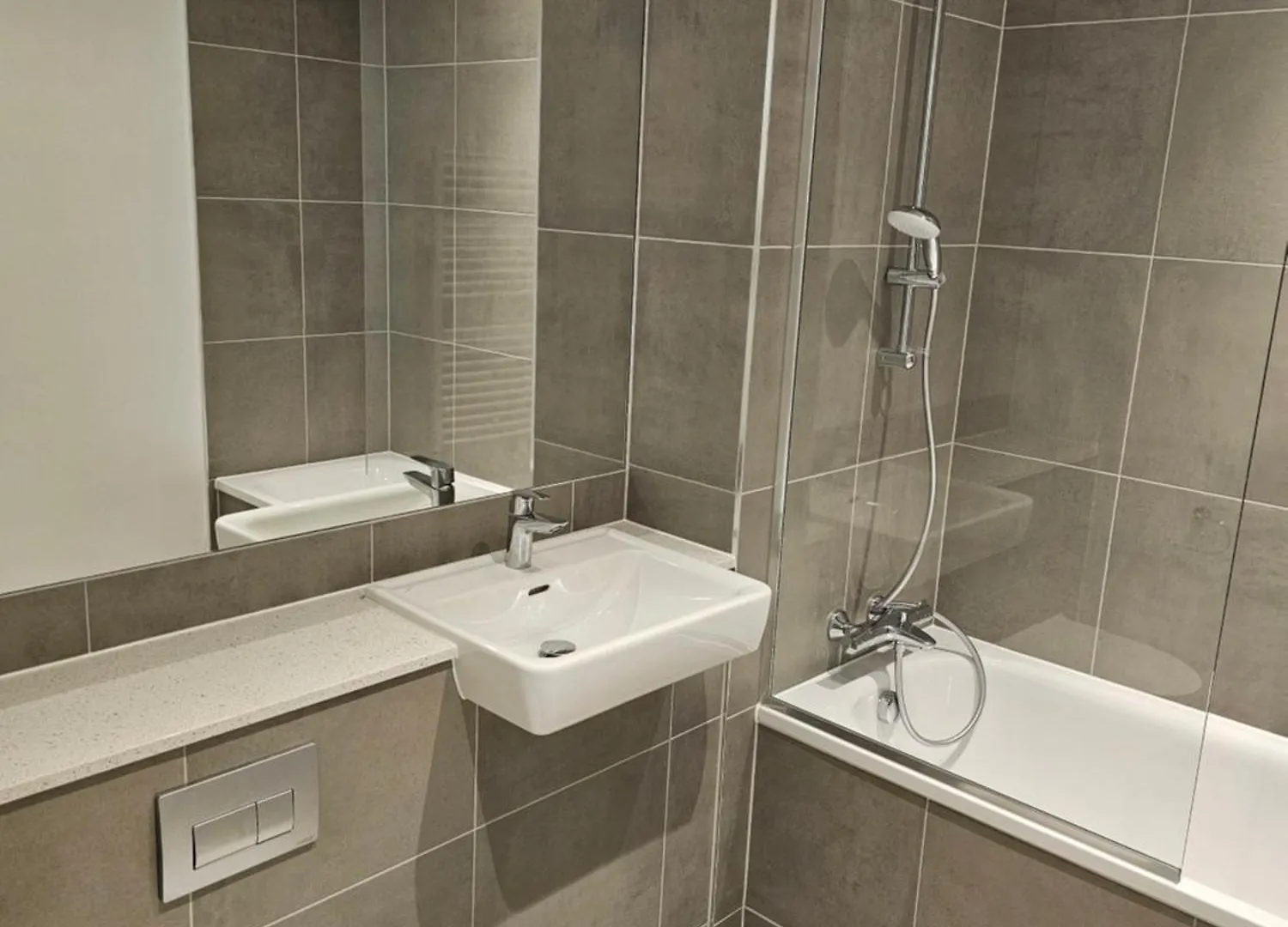 Spacious Room 30 Minutes To Central London Southall United Kingdom